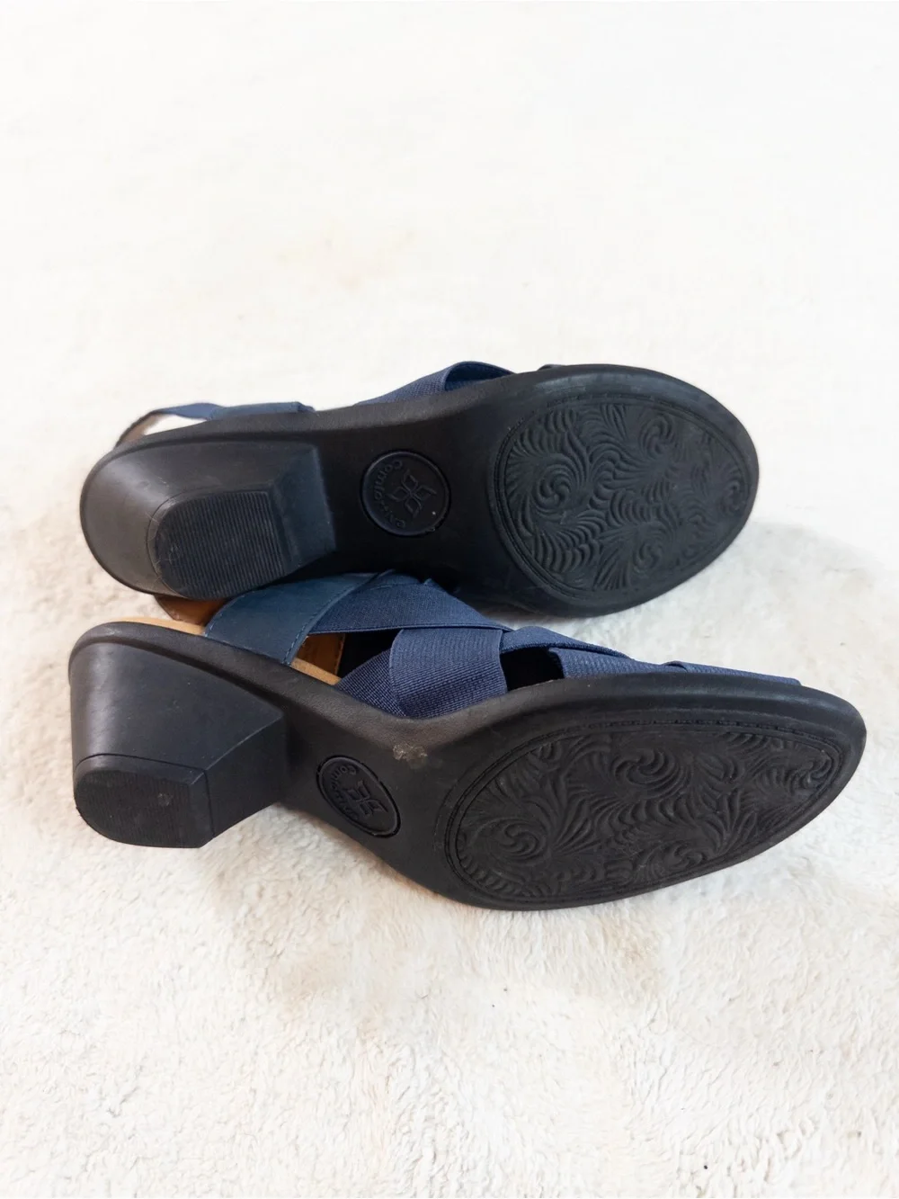 Comfortiva Navy Blue Strappy Heels Size 6.5 Comfort Sandals